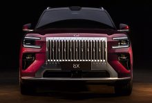 1 زيكر 8X الجديدة كلياً: قوة خارقة، فخامة مطلقة، وطموح يتجاوز رولز رويس