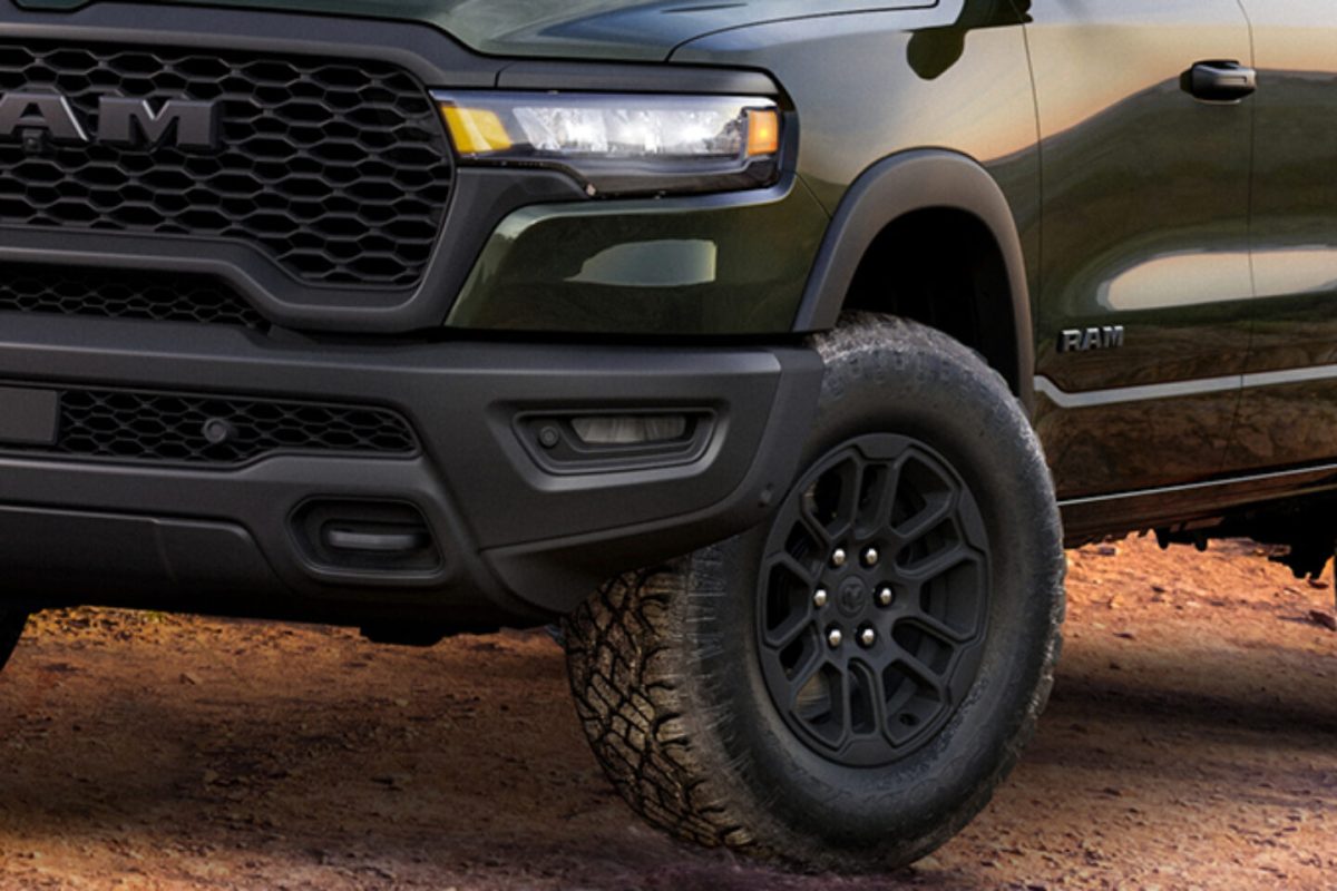 11 6 قيادة بدون عناء في البر: رام 1500 ريبيل X 2026 تدخل عصر القيادة الذاتية للطرق الوعرة