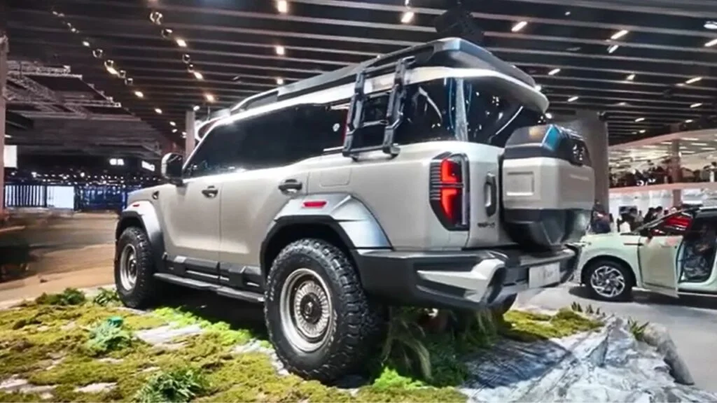 هونشي تقتحم عالم الأوف رود: رصد أول SUV كهربائية رباعية المحركات خلال اختبارات شتوية قاسية 15 هونشي تقتحم عالم الأوف رود: رصد أول SUV كهربائية رباعية المحركات خلال اختبارات شتوية قاسية