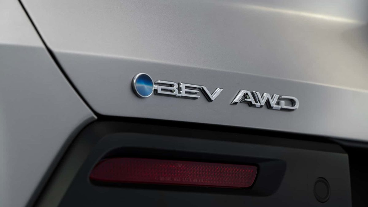 17 1 إطلاق تويوتا هايلاندر 2027 كأول SUV كهربائية بثلاثة صفوف مقاعد تعكس رؤية الوحش الياباني للمستقبل