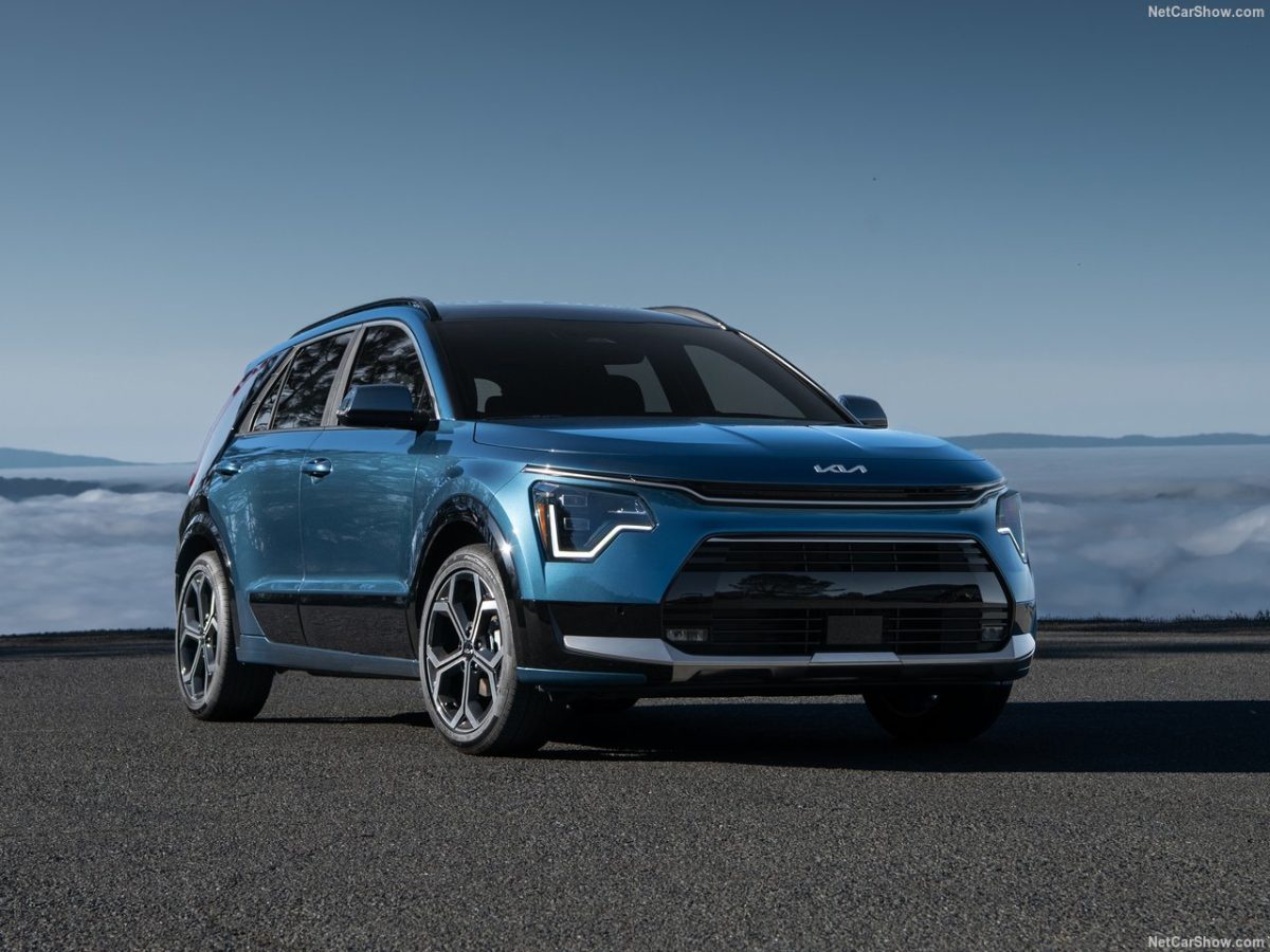 19 1 كيا نيرو 2026 تعيد ترتيب أوراقها وتلغي إحدى فئاتها الاقتصادية