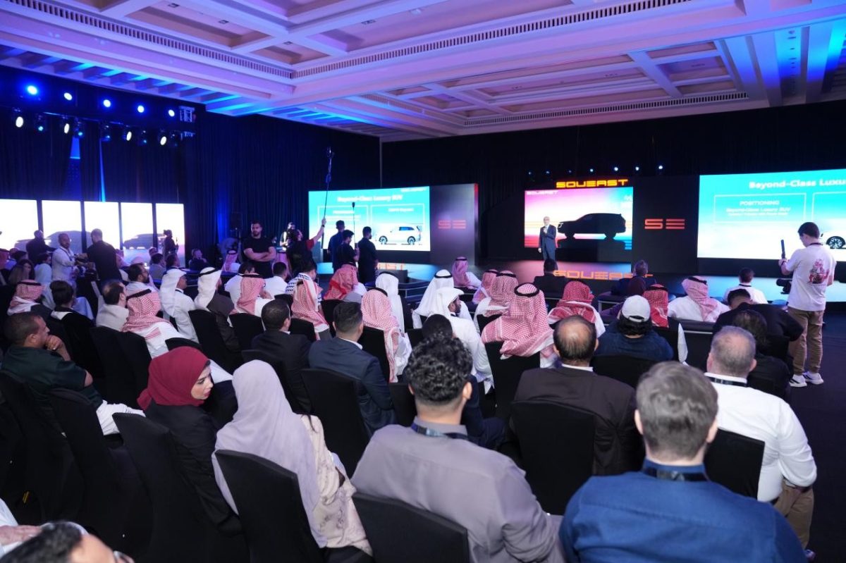 2 28 أطلقت Soueast Auto طرازها الجديد S08 DM في خطوة استراتيجية لتعزيز حضورها في السوق السعودي