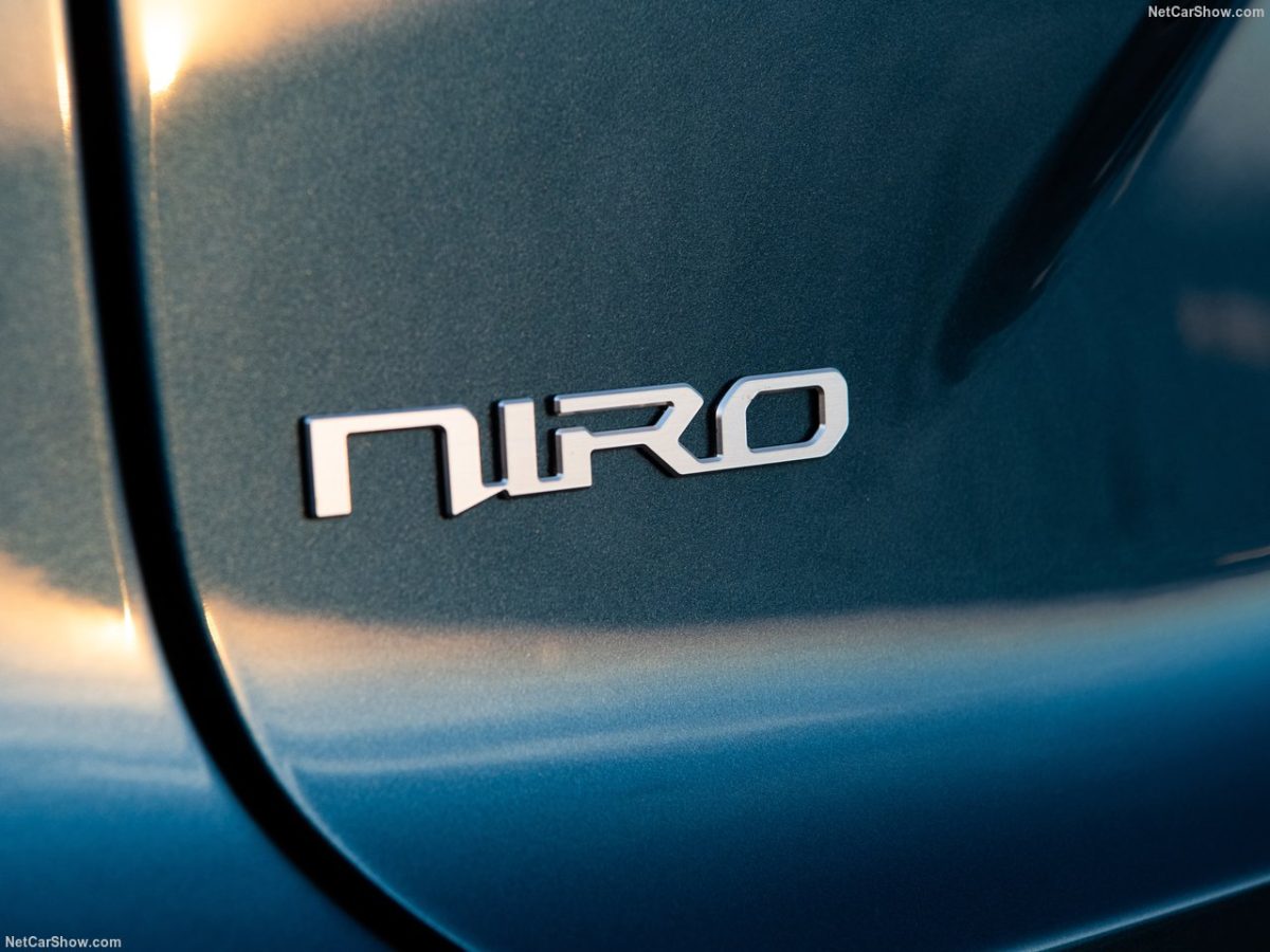 21 كيا نيرو 2026 تعيد ترتيب أوراقها وتلغي إحدى فئاتها الاقتصادية