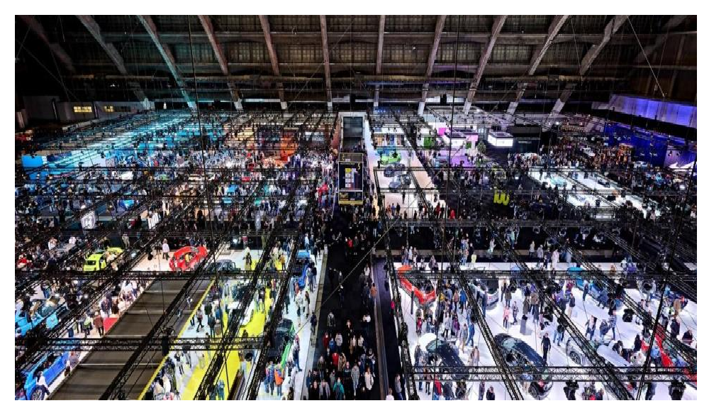 3 في معرض بروكسل للسيارات… ستيلانتيس تكشف خارطة طريق طرازاتها الجديدة