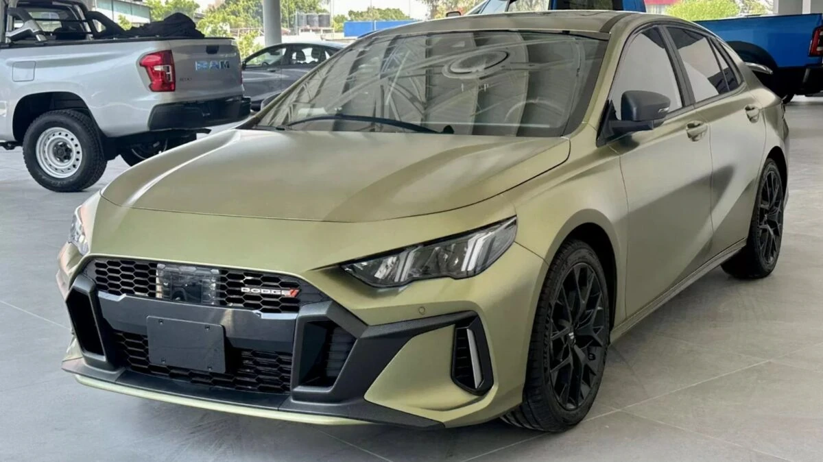 4 12 دودج تطلق أتيتيود GT جرين هورنت إديشن 2026 بتصميم رياضي وإصدار خاص لافت