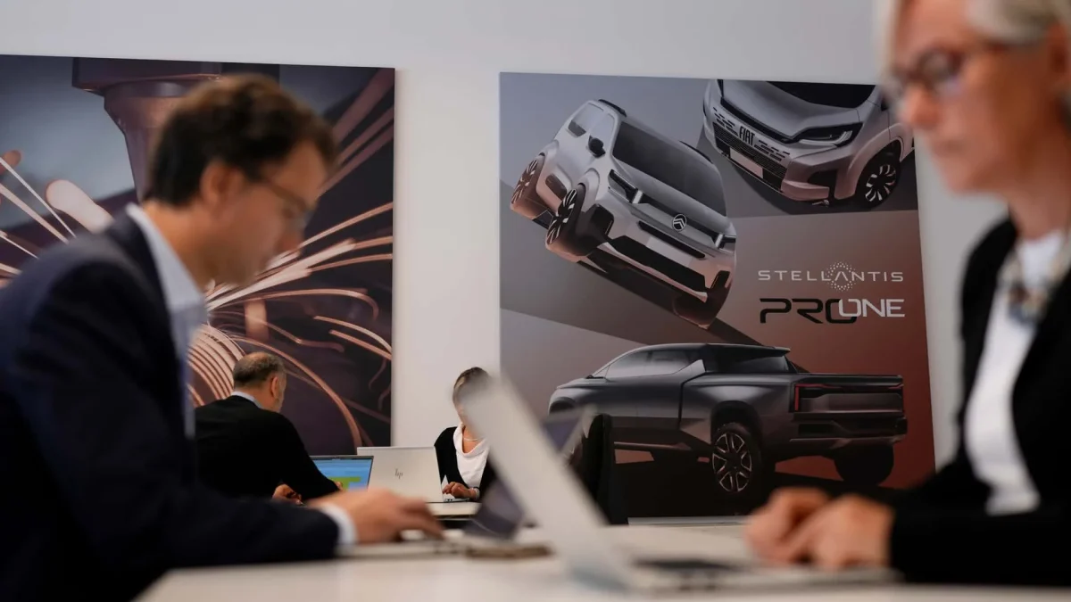 4 14 فاتورة «الوهم الكهربائي»… ستيلانتيس تدفع المليارات ثمناً للتراجع عن سيارات البطاريات