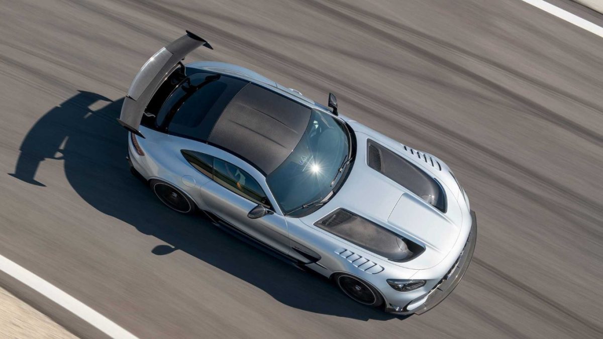 5 16 عودة بلاك سيريز تقترب… مرسيدس-AMG تستعد لصدارة الأداء 🔥🏁