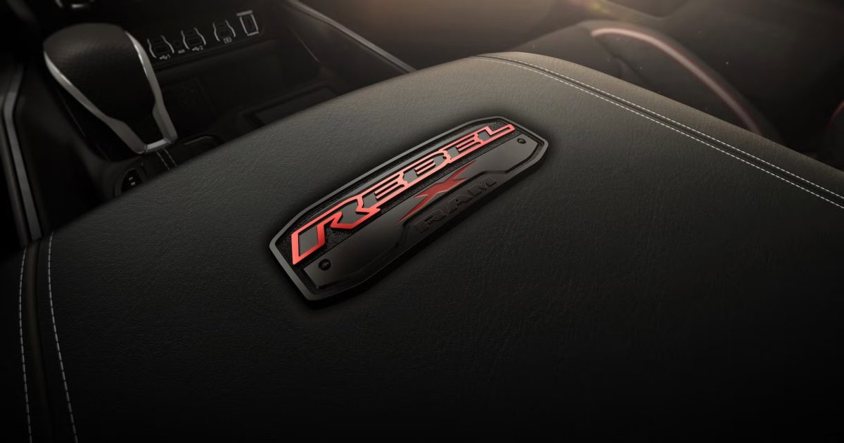 5 21 قيادة بدون عناء في البر: رام 1500 ريبيل X 2026 تدخل عصر القيادة الذاتية للطرق الوعرة