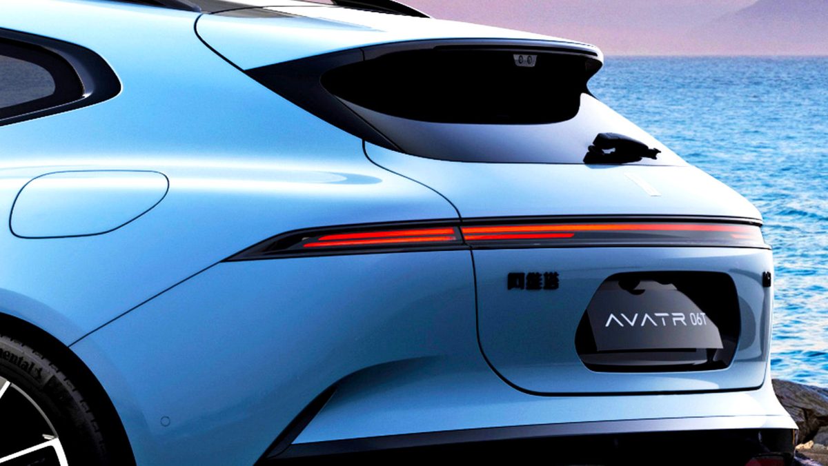 6 8 أفاتر 06T الصينية ترتقي بتقنيات هواوي الذكية.. مستقبل السيارات الكهربائية هنا