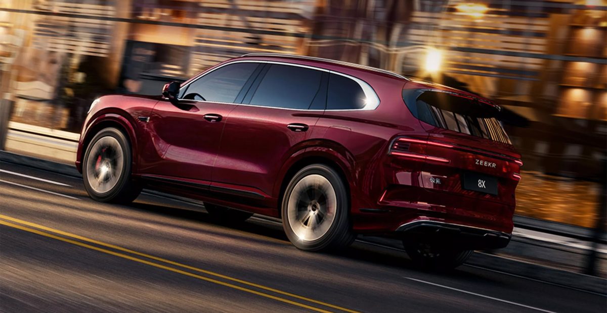 8 1 زيكر 8X الجديدة كلياً: قوة خارقة، فخامة مطلقة، وطموح يتجاوز رولز رويس