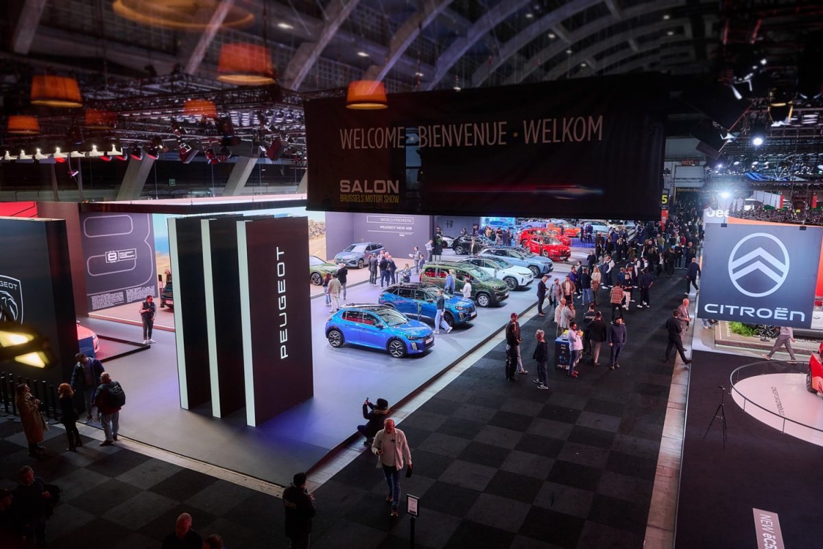 WhatsApp Image 2026 02 05 at 4.58.09 PM 1 1 في معرض بروكسل للسيارات… ستيلانتيس تكشف خارطة طريق طرازاتها الجديدة