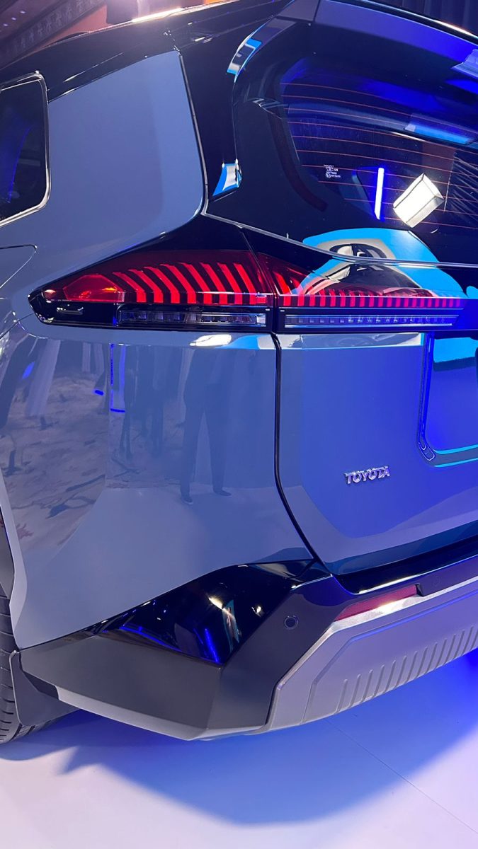 WhatsApp Image 2026 02 16 at 9.58.40 PM 1 الجيل الجديد من تويوتا RAV4 2026 يرى النور رسميًا: تصميم متطور، تقنيات متقدمة، وأداء أقوى من أي وقت مضى