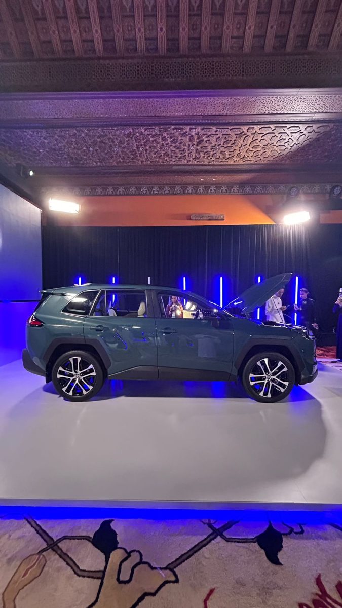 WhatsApp Image 2026 02 16 at 9.58.41 PM 1 الجيل الجديد من تويوتا RAV4 2026 يرى النور رسميًا: تصميم متطور، تقنيات متقدمة، وأداء أقوى من أي وقت مضى