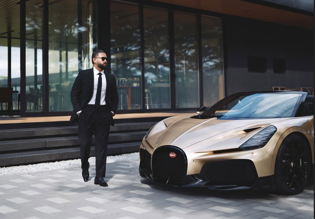 بوجاتي تسلّم نسخة Bugatti W16 Mistral النادرة للعائلة الملكية في Malaysia في واحدة من أكثر السيارات حصرية في العالم 1 2 بوجاتي تسلّم نسخة Bugatti W16 Mistral النادرة للعائلة الملكية في Malaysia في واحدة من أكثر السيارات حصرية في العالم