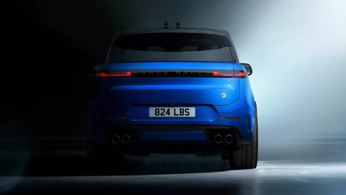 1 8 ظهور Range Rover Sport SV Ultimate Edition 2026 بمحرك مستعار من BMW يرفع سقف الأداء