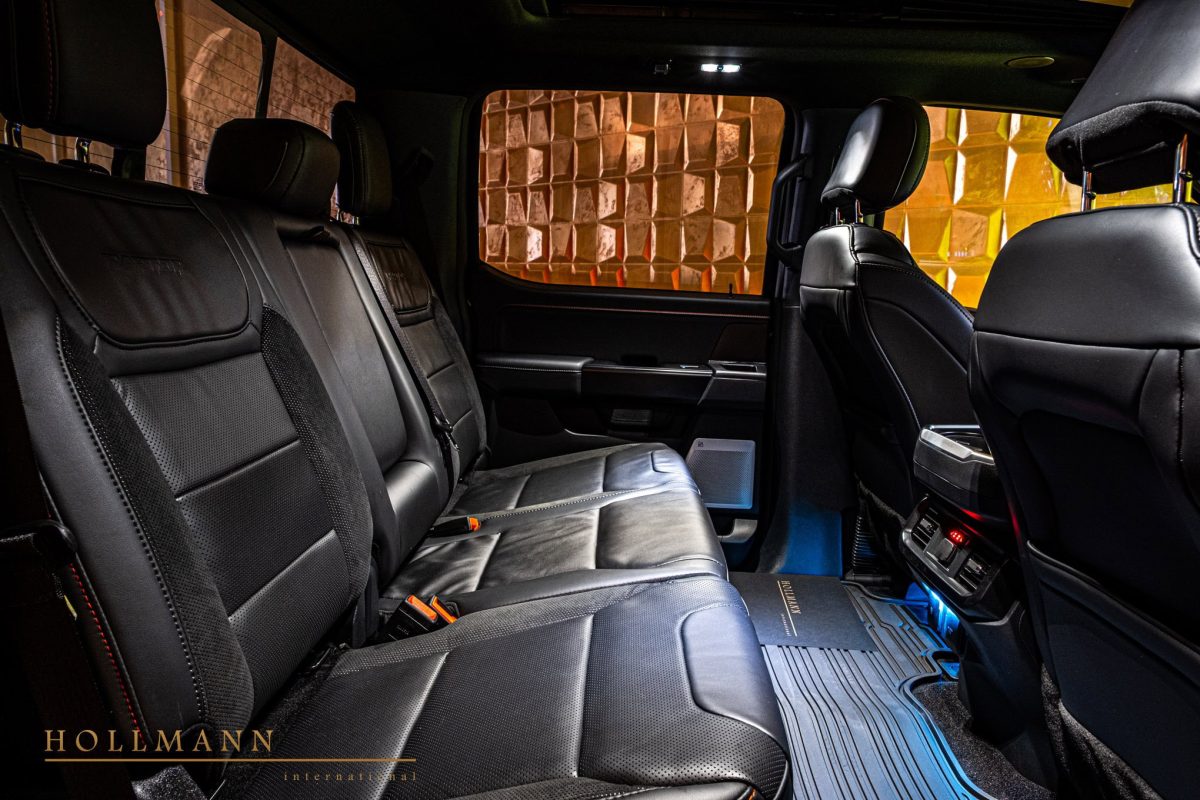 10 2 الوحش الأمريكي Ford F-150 Raptor يدخل أوروبا رسمياً بسعر يثير الجدل