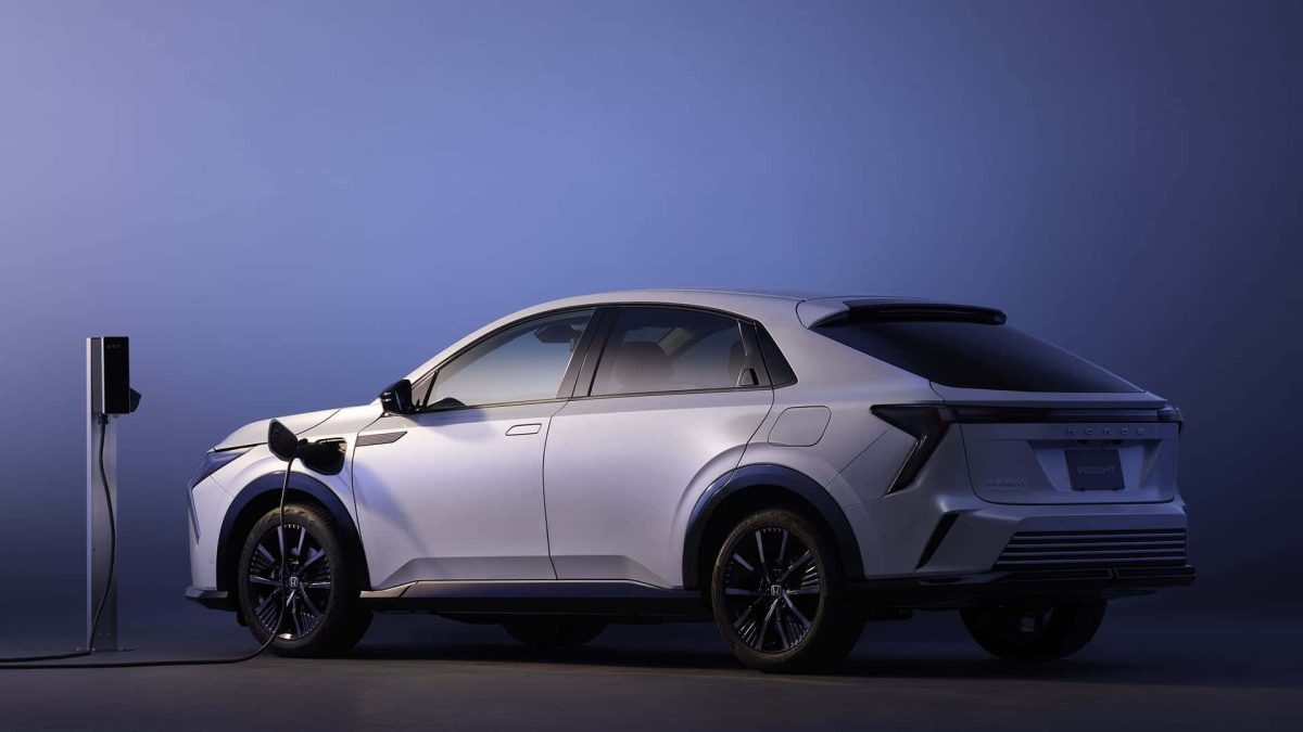 2 6 عودة غير متوقعة .. هوندا إنسايت 2027 الجديدة تعود بهوية مختلفة كليًا عما يتذكره الجميع