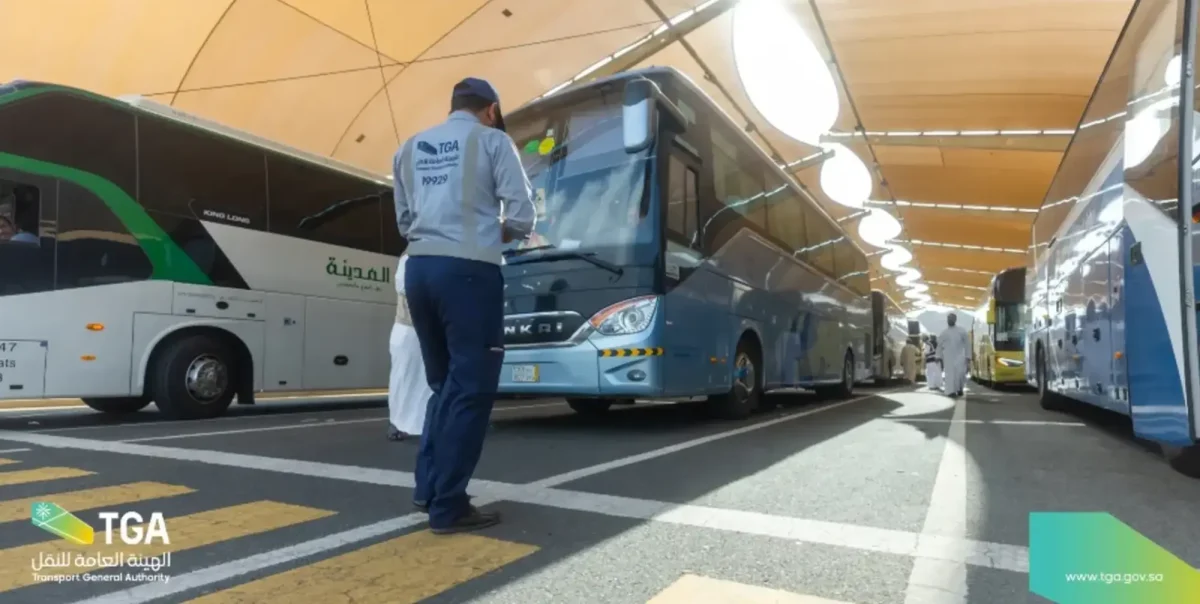 55 الهيئة العامة للنقل .. حملة مكثفة ترفع وتيرة الضبط المروري ضبط 22,678 مخالفة نقل وحجز 1,296 مركبة خلال الأسبوع الرابع من رمضان