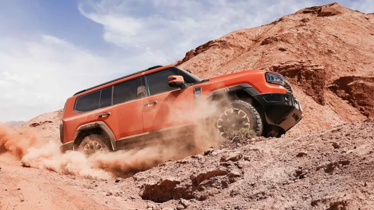 جيتور G700 2026 تكشف عن تصميم جريء ومواصفات قوية تعزز حضورها في فئة الـSUV الفاخرة 7 4 جيتور G700 2026 تكشف عن تصميم جريء ومواصفات قوية تعزز حضورها في فئة الـSUV الفاخرة