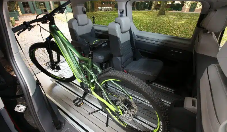 فولكس فاجن تكشف فان جديدة بمقصورة خلفية فارغة… قاعدة مثالية لعشاق التخييم والمغامرات 8 1 فولكس فاجن تكشف فان جديدة بمقصورة خلفية فارغة… قاعدة مثالية لعشاق التخييم والمغامرات