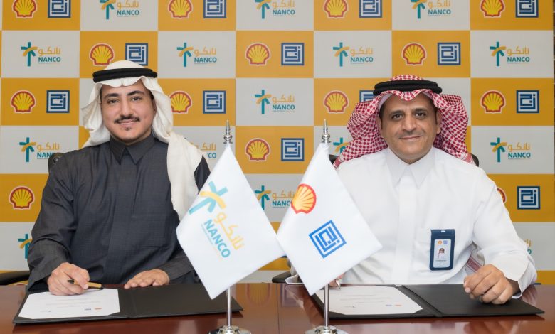 شركة الجميح وشل لزيوت التشحيم (جوسلوك) وشركة النخلة الأهلية (نانكو) توقّعان شراكة استراتيجية لدعم قطاع النقل في المملكة العربية السعودية WhatsApp Image 2026 03 03 at 5.42.04 PM شركة الجميح وشل لزيوت التشحيم (جوسلوك) وشركة النخلة الأهلية (نانكو) توقّعان شراكة استراتيجية لدعم قطاع النقل في المملكة العربية السعودية