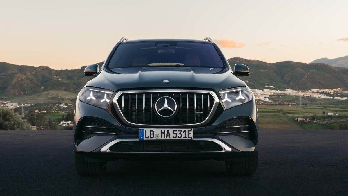 11 1 مرسيدس GLE 2027 تنكشف رسمياً بتصميم أكثر فخامة ومحرك V8 جديد يعزز الأداء والقوة