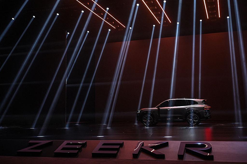 11 6 زيكر 8X الجديدة تنطلق بمدى يصل إلى 1,416 كم وشحن فائق خلال 9 دقائق استعداداً لطرحها في عدة أسواق