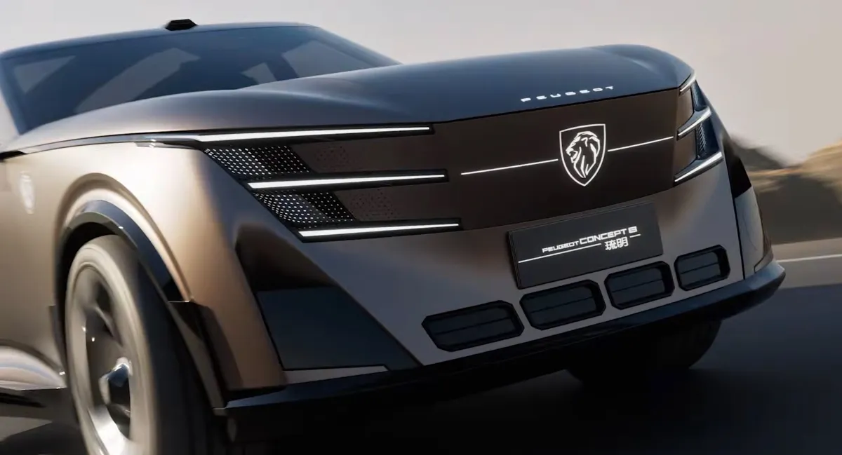 12 2 بيجو تكشف عن الجيل الجديد من موديلات السيدان وSUV في معرض بكين للسيارات 2026