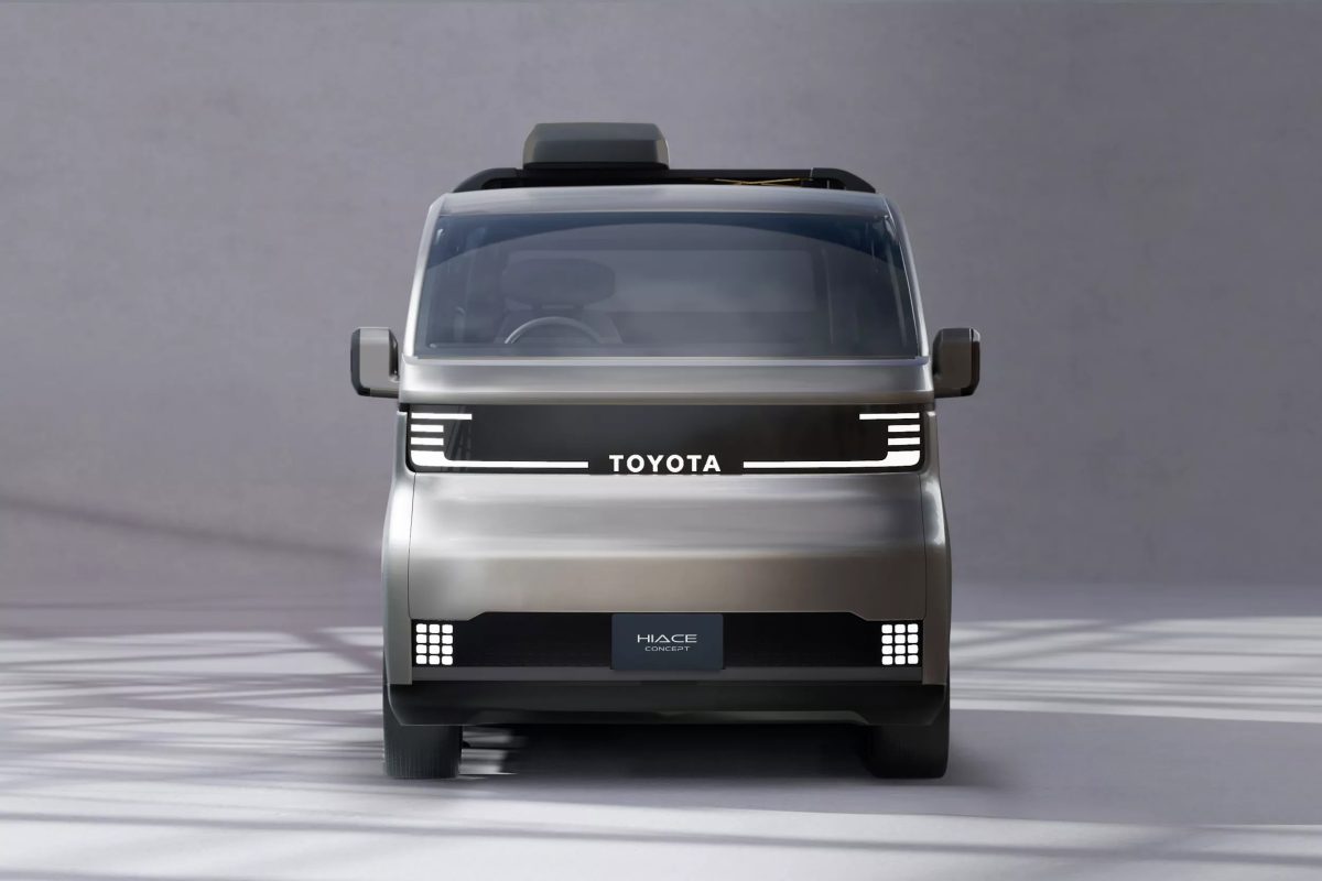 15 تويوتا هايس 2027 تودّع تصميمها التاريخي بعد 22 عاماً وتستعد لجيل جديد بالكامل