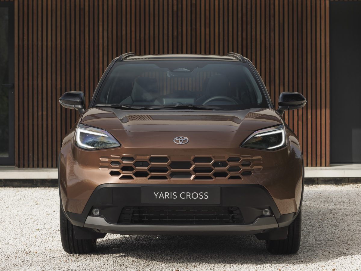 27 تويوتا تكشف عن Toyota Yaris Cross 2026 المحدثة بتصميم عصري وتجهيزات أكثر تطوراً