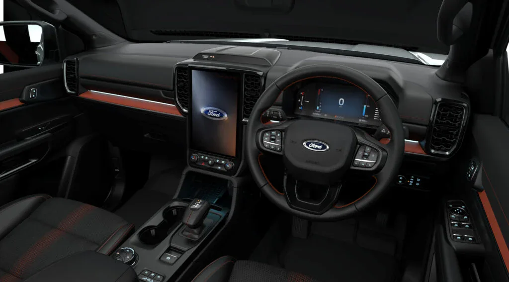 6 4 فورد إيفرست وايلدتراك 2026 الجديدة.. تحديثات قوية وروح مغامرة أكثر