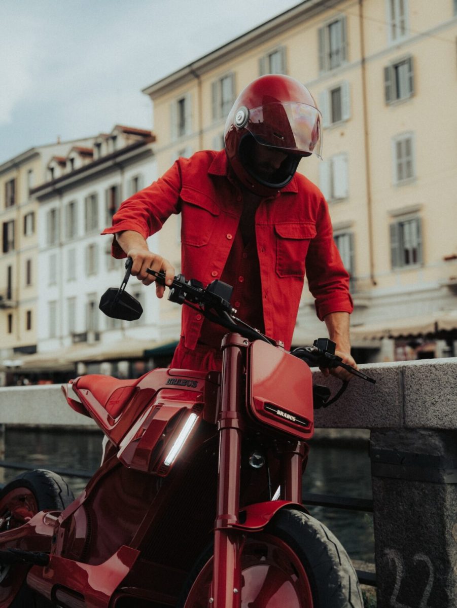 74 برابوس تكشف عن ثلاث دراجات كهربائية فاخرة بأسعار مرتفعة تعكس مستوى الأداء والترف