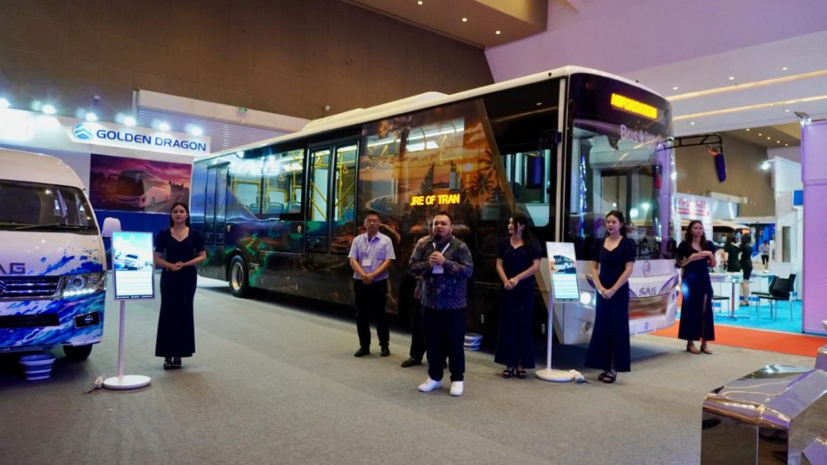 جاكرتا ترسخ مكانتها كعاصمة لصناعة الحافلات في جنوب شرق آسيا باختتام فعاليات معرض "Busworld 2026" WhatsApp Image 2026 06 01 at 12.57.20 AM جاكرتا ترسخ مكانتها كعاصمة لصناعة الحافلات في جنوب شرق آسيا باختتام فعاليات معرض "Busworld 2026"