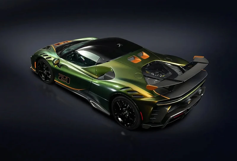 فيراري تقدم نسخة خاصة وجريئة من sf90 xx 1 1 فيراري تكشف عن نسخة خاصة وجريئة من SF90 XX بتصميم استثنائي