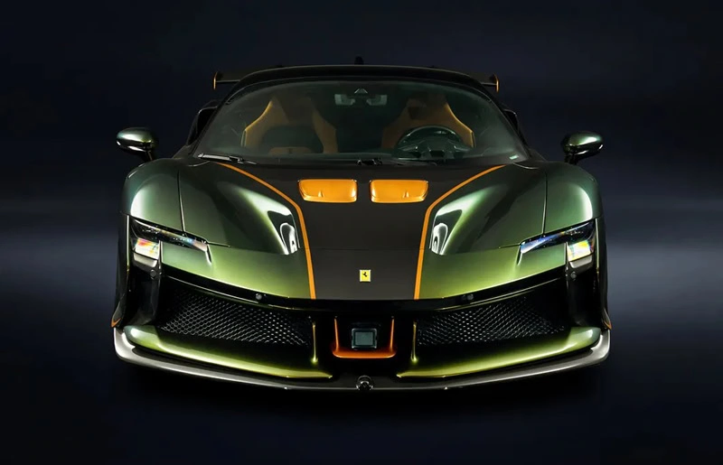 فيراري تقدم نسخة خاصة وجريئة من sf90 xx 8 فيراري تكشف عن نسخة خاصة وجريئة من SF90 XX بتصميم استثنائي