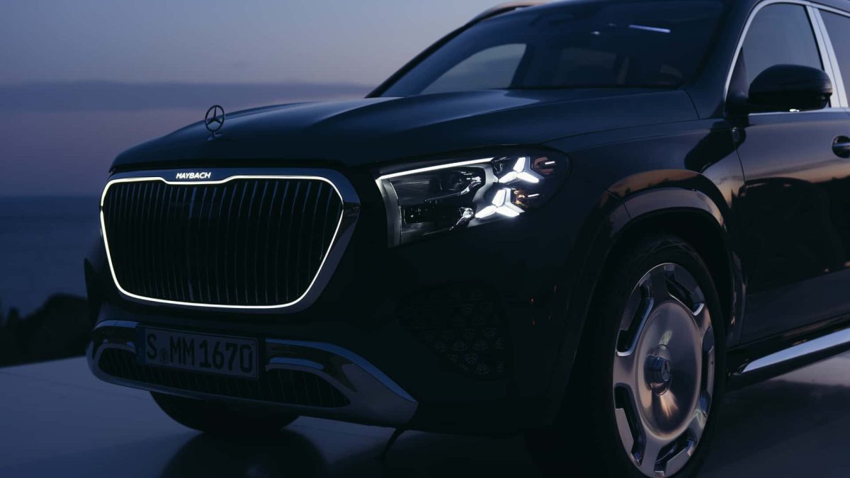 إنارة مايباخ الجديدة Copy مرسيدس مايباخ GLS 680 موديل 2027 تتألق بتحديثات فاخرة وتصميم أكثر حضوراً