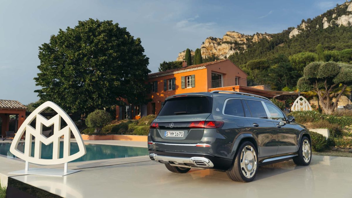جيب مايباخ مرسيدس مايباخ GLS 680 موديل 2027 تتألق بتحديثات فاخرة وتصميم أكثر حضوراً