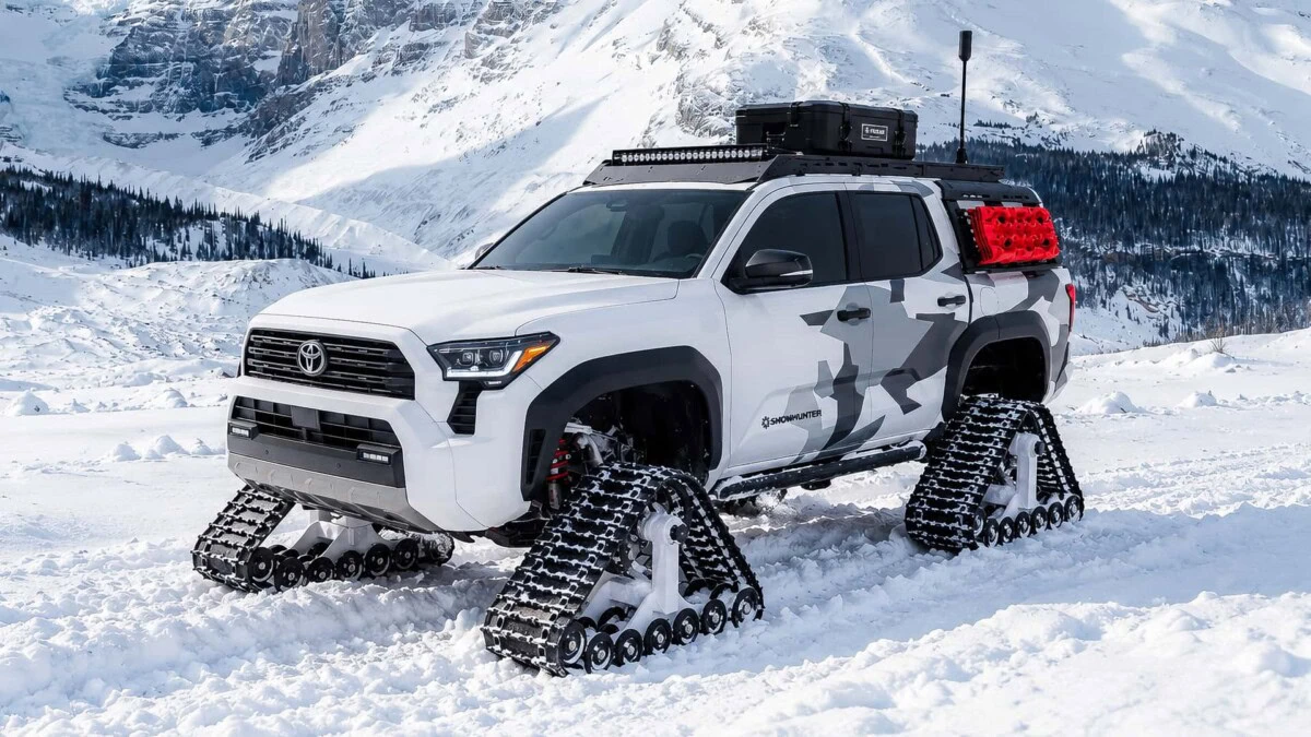 toyota snowhunter 10 1200x675 2 تويوتا تستعرض 5 سيارات بجنازير الثلج بدلًا من الإطارات ضمن مشروع Snowhunter